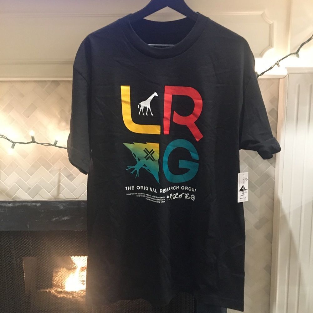 LRG Limited Research Group Giraffe Tree Shirt NWT